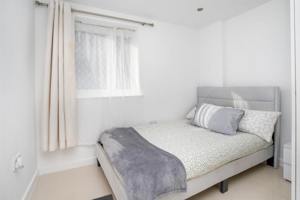 Bedroom.jpg