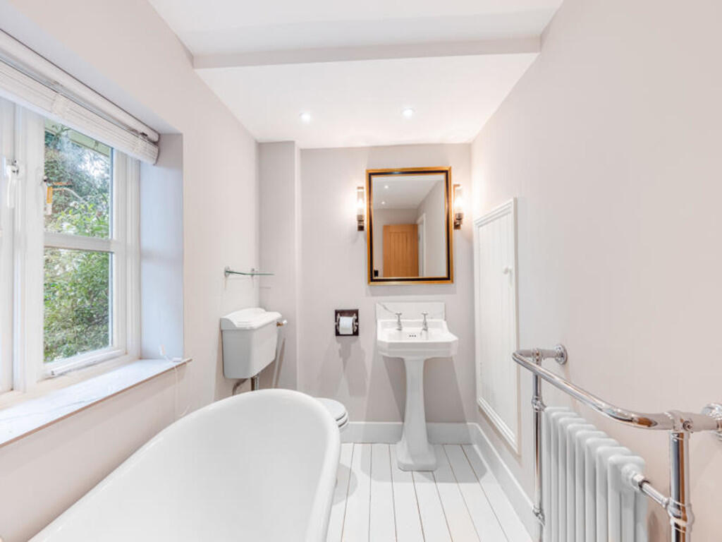 PineHouseCapelStM...