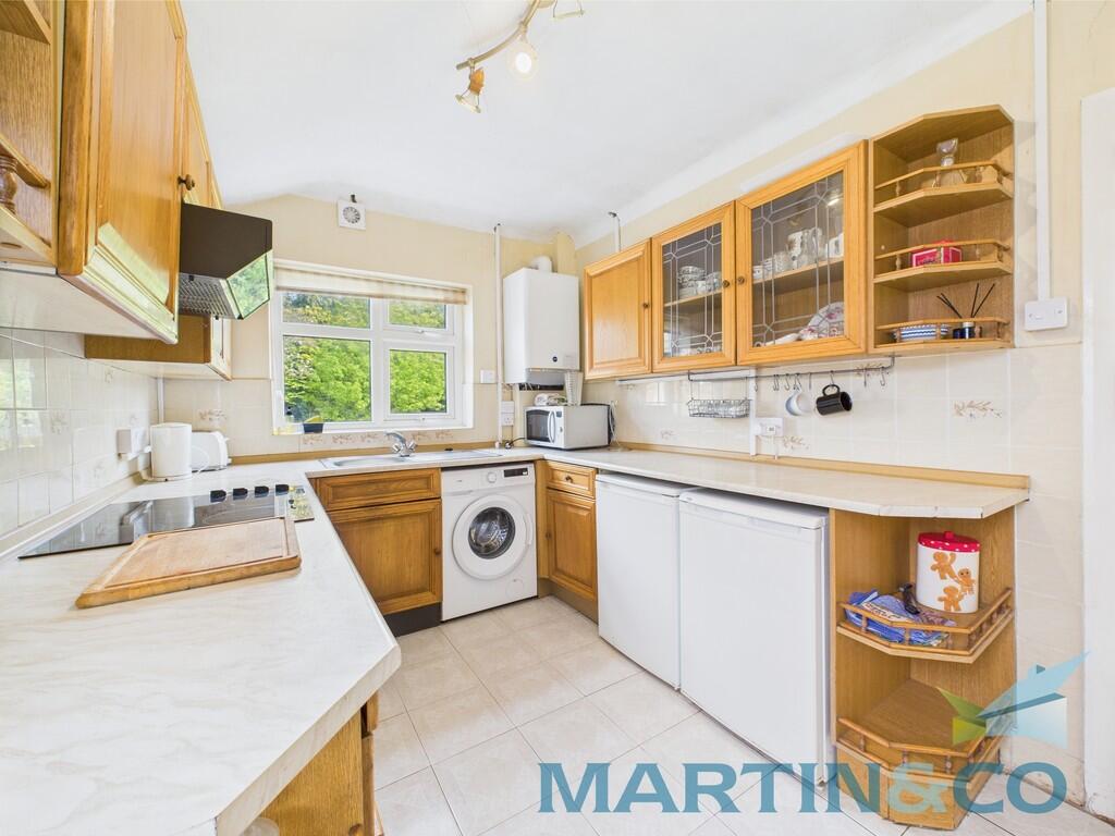 CAM01870G0-PR0163...