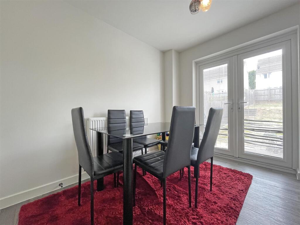 Draco Drive 4 - Dining Area.jpg