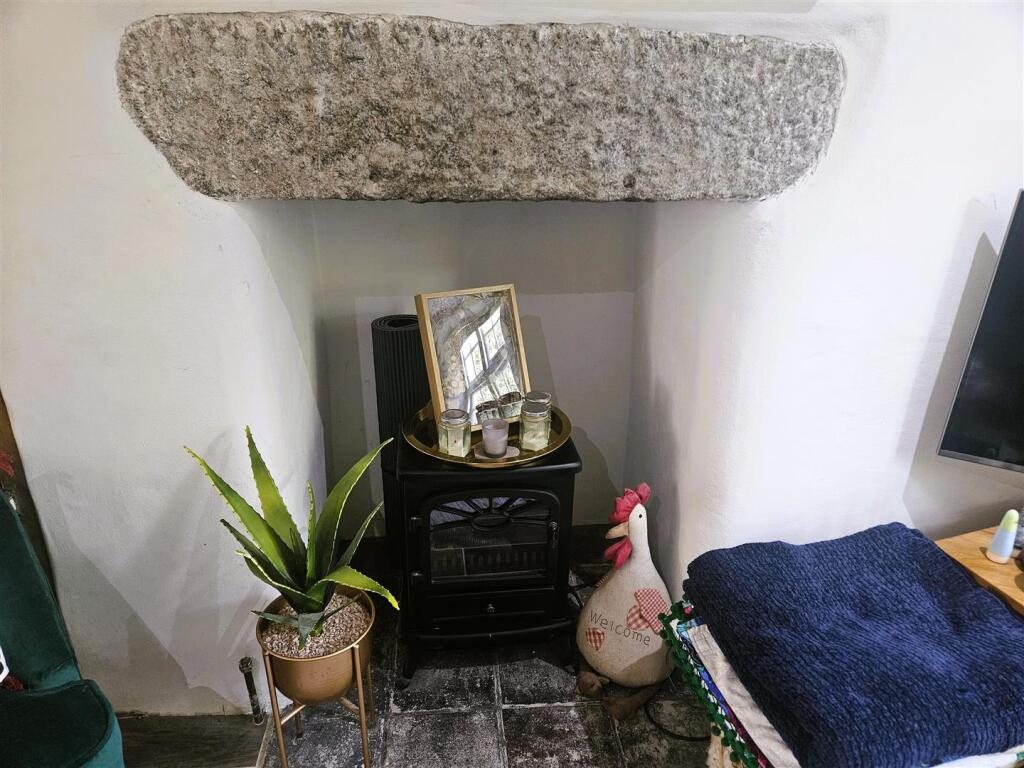 Fireplace.jpg