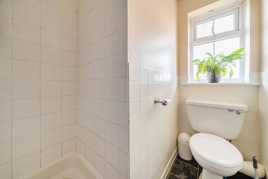 1374623-8-690dc6f...