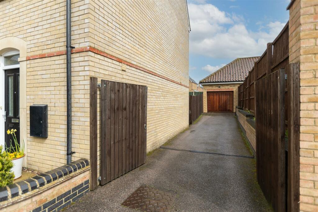 Garage &amp; Driveway