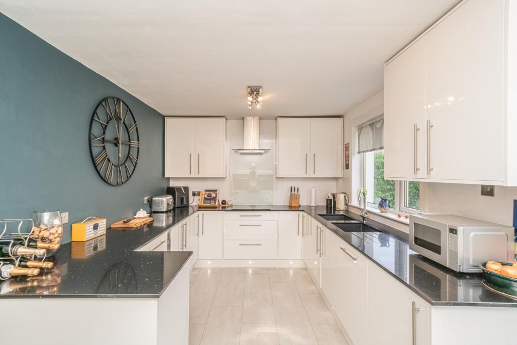 Kitchen_2