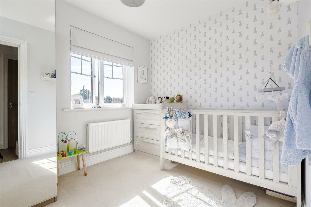 flat-birchwood-house-magnolia-drive-banstead-110.j