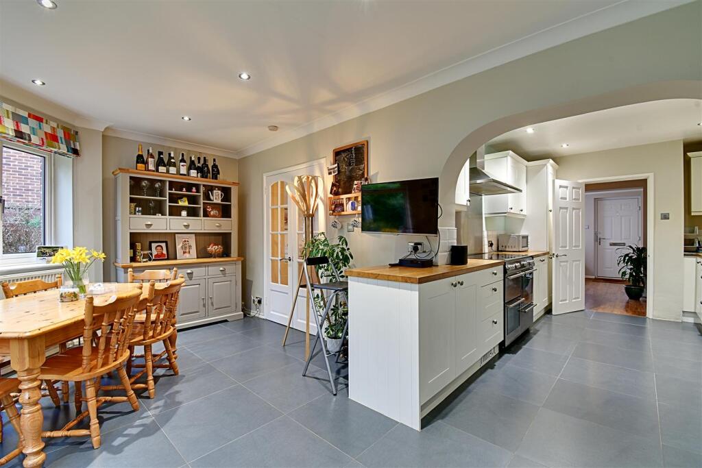 Family RoomKitchen.jpg