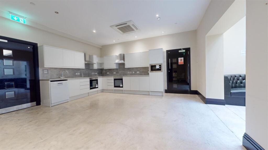 Stanley Street Communal Kitchen 2