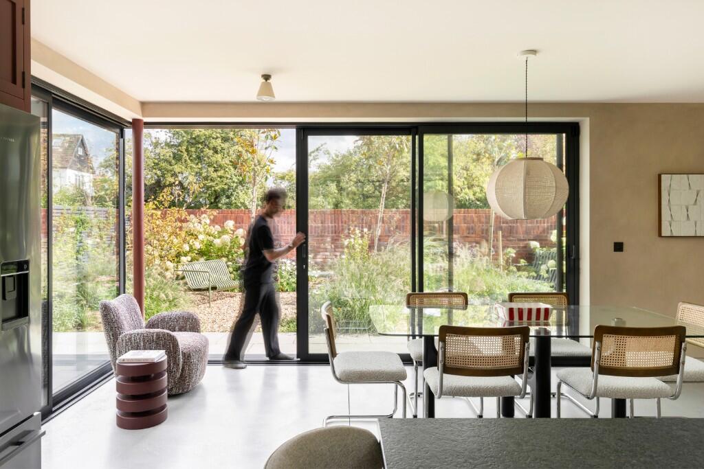 Milverton Road, London, NW6