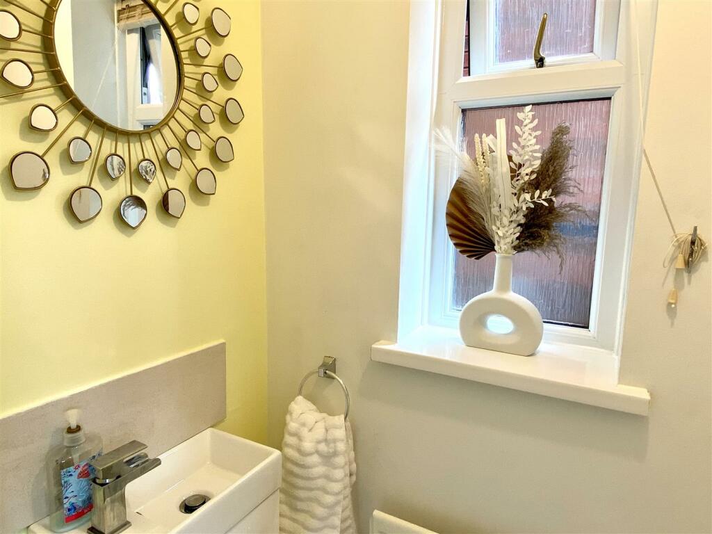GROUND FLOOR WC
