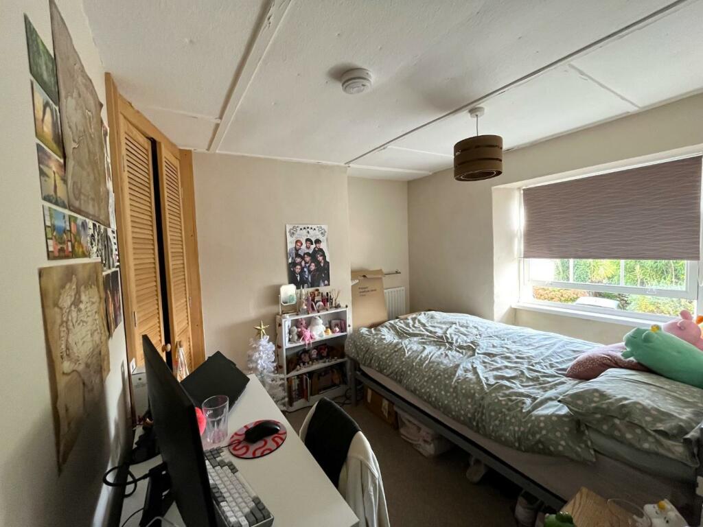 Bedroom 5.jpeg