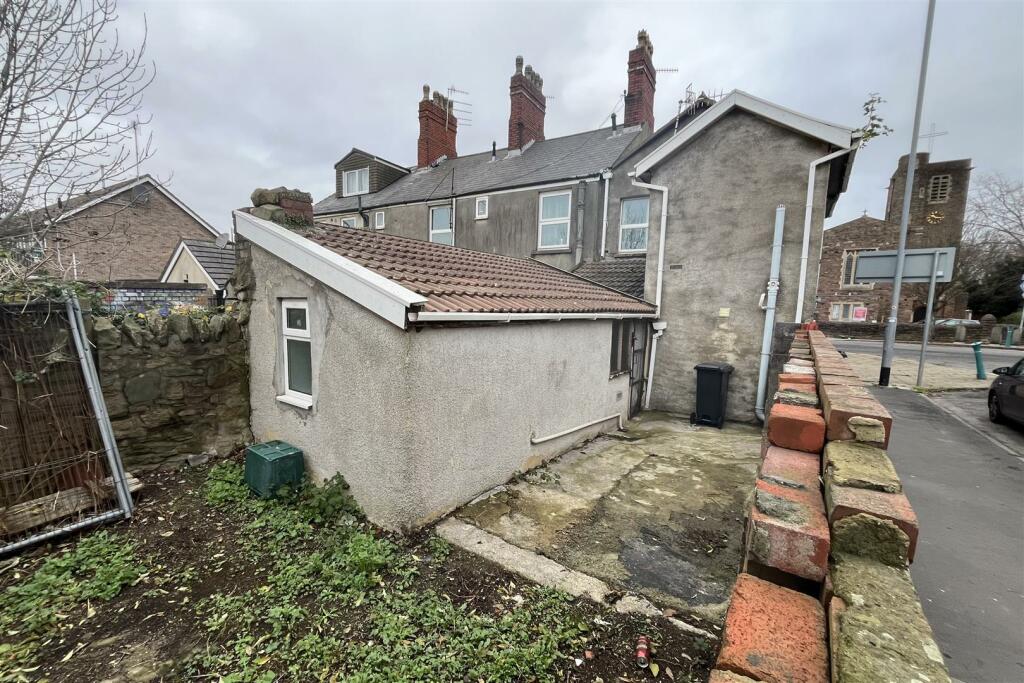 1 Richmond Terrace, Avonmouth BS11 9EW | Freehold 