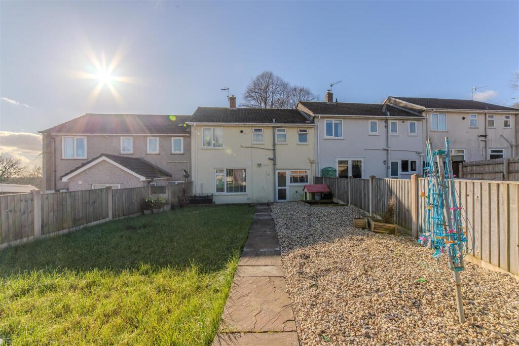 17 Broad View-19.jpg