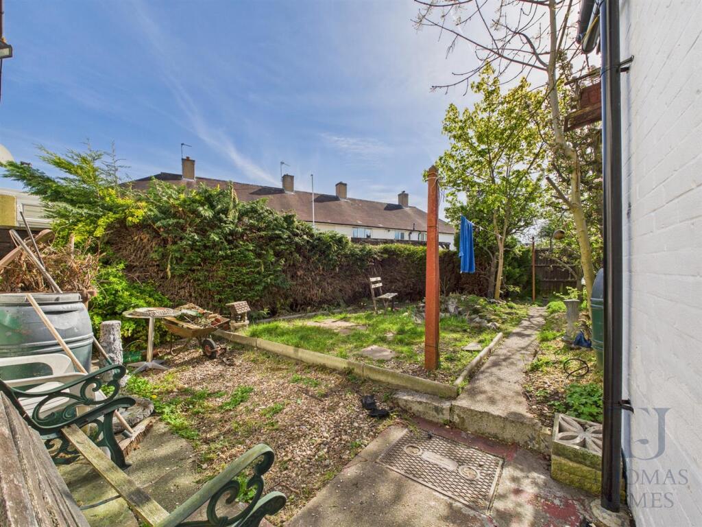 CAM05175G0-PR0040-STILL005.jpg