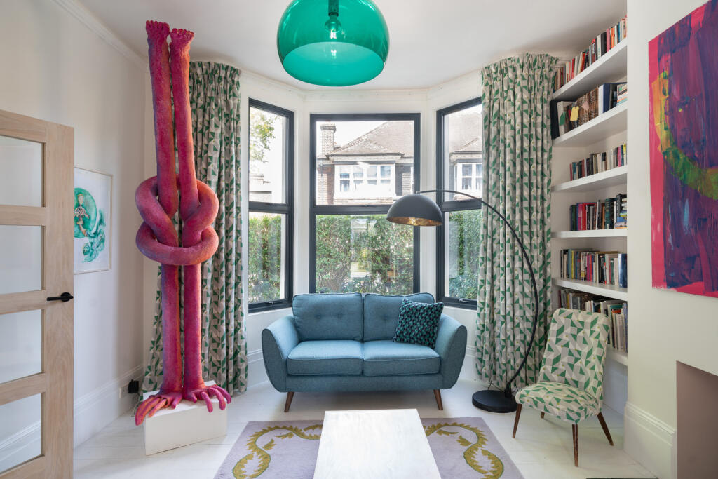 295887 - ST-MARY-ROAD-E17-011.jpg