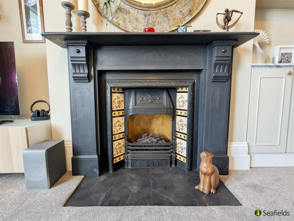 FEATURE FIRE