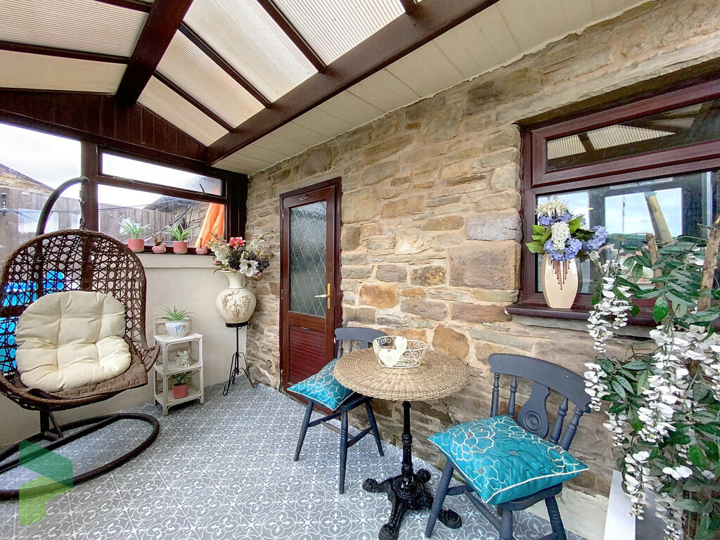 Granny Annex Sun ...