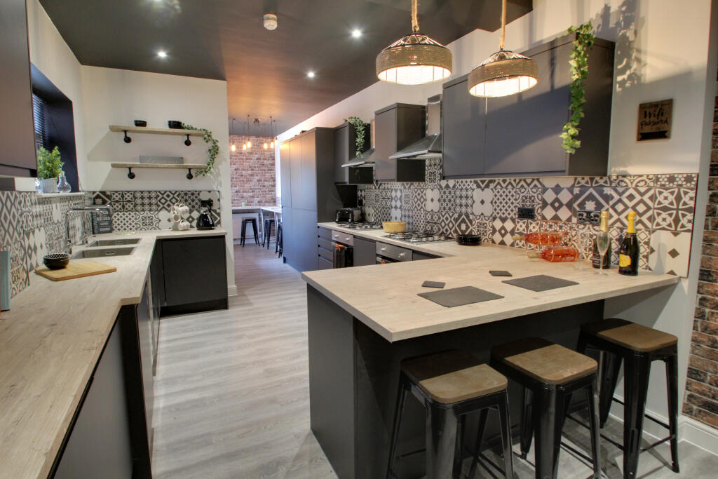 Main kitchen
