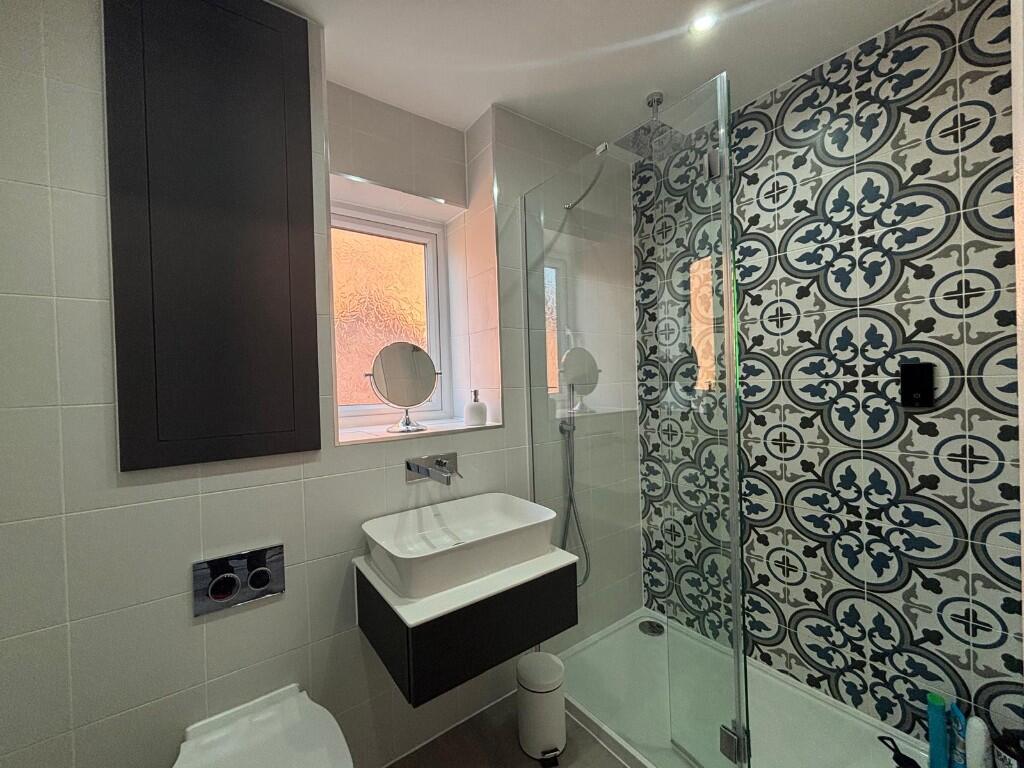 Ensuite