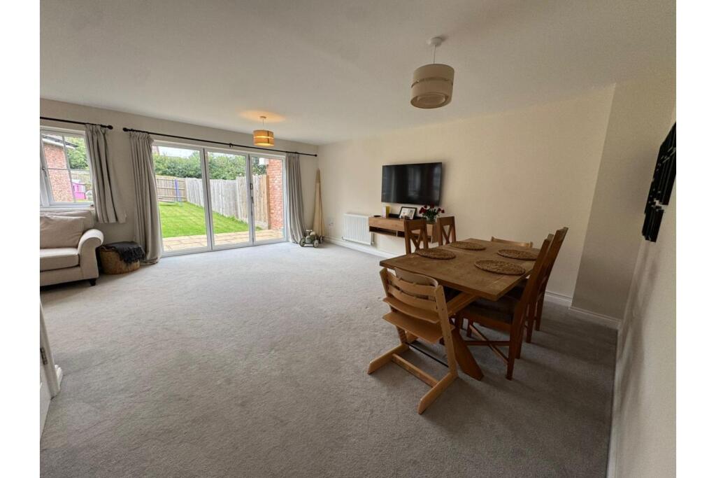 Living / Dining Room