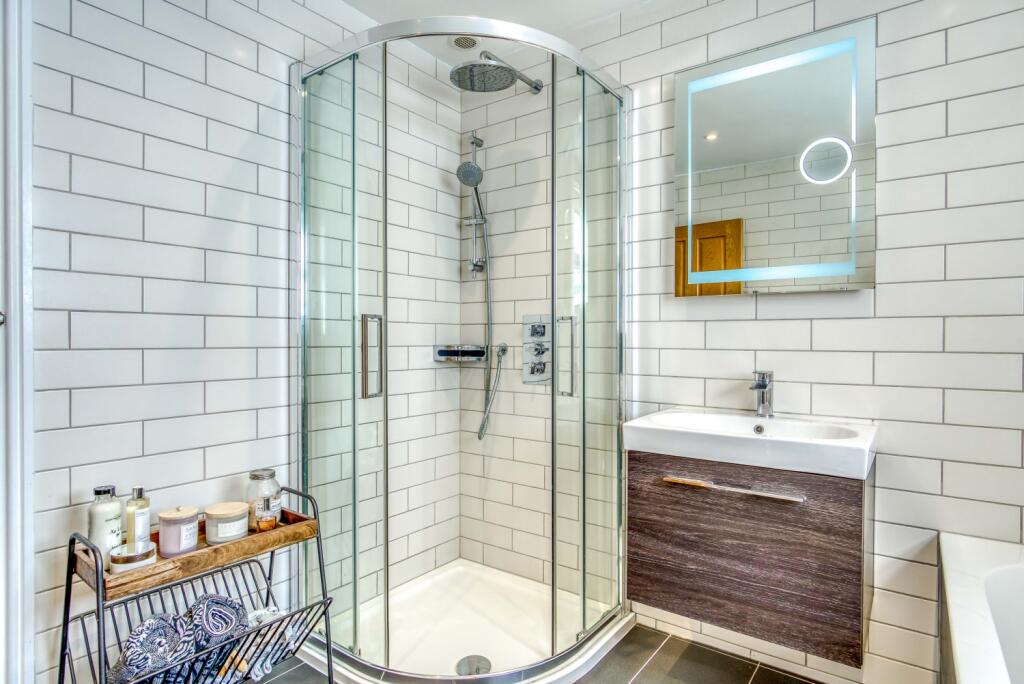 Family Shower Room