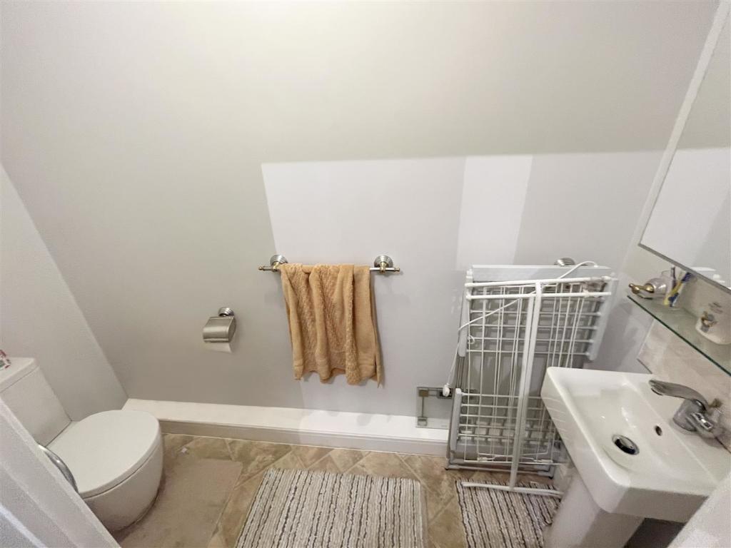 Ground Floor WC.jpg