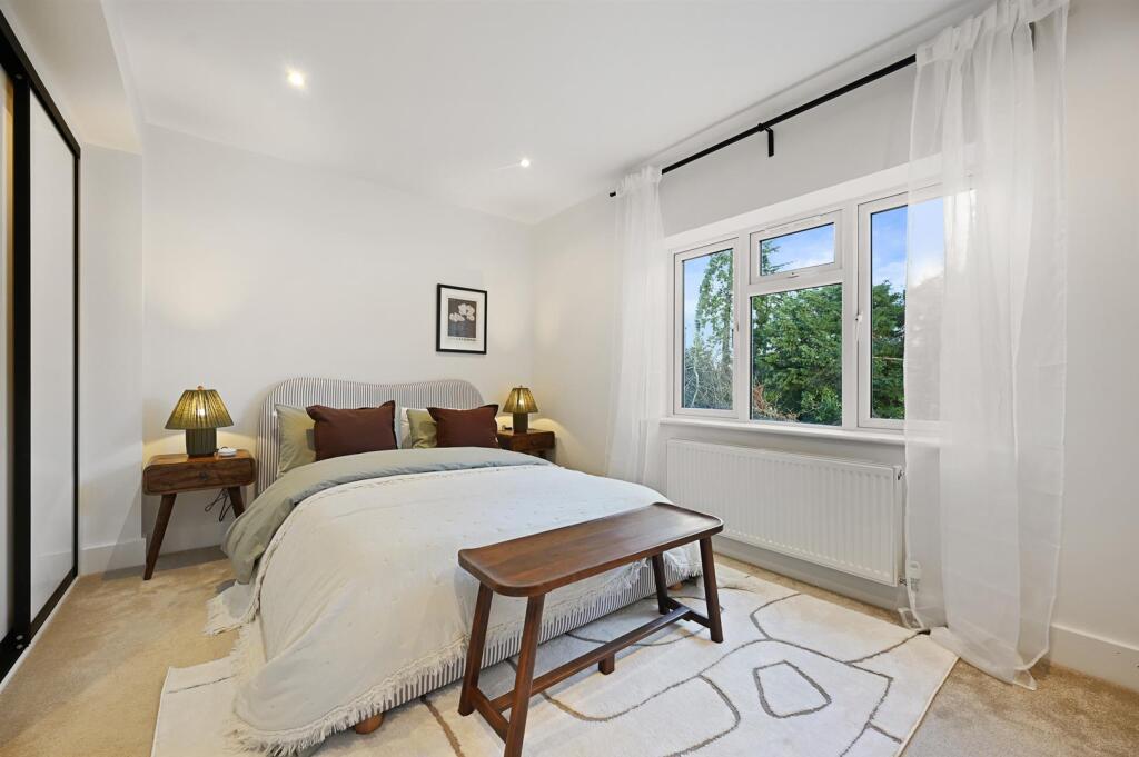 Master Bedroom.jpg