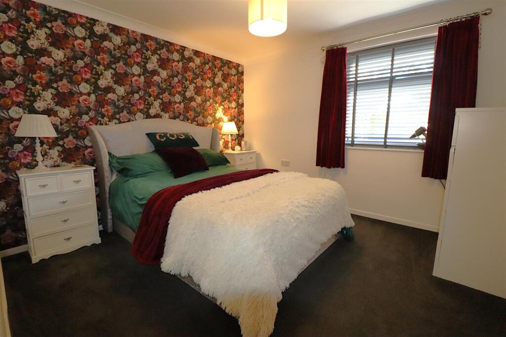 Annexe Bedroom 1