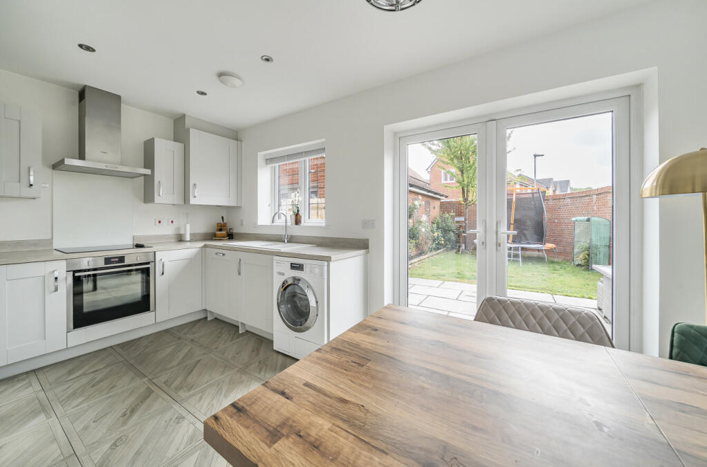 1348324-13-68b867...