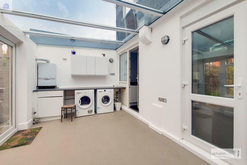 Conservatory with utility