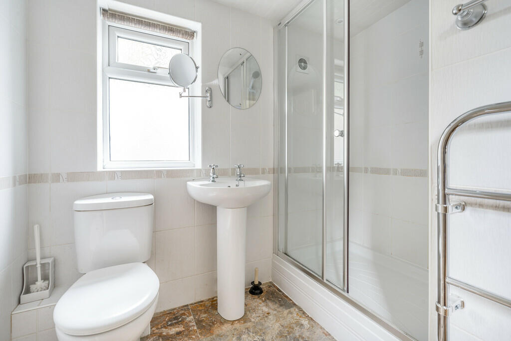 En-Suite Shower R...