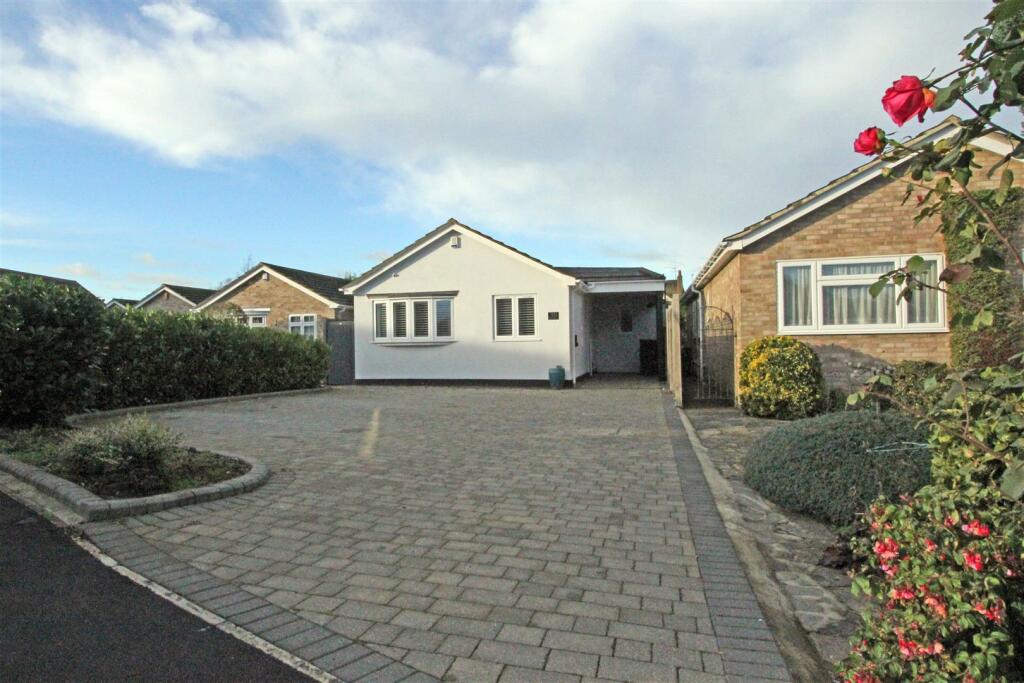 IMG_3999 front and drive.jpg