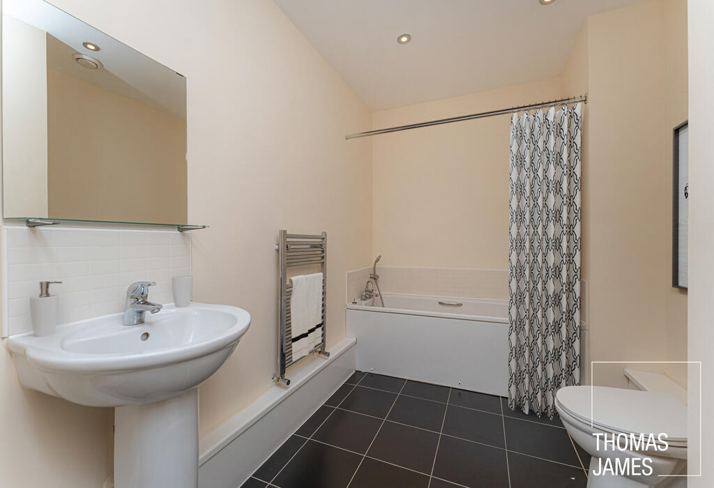 Wenlock House, bathroom