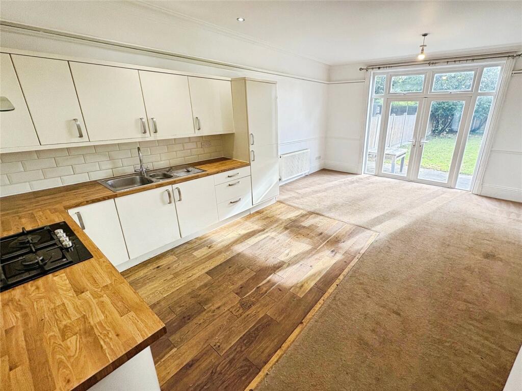 Living Room/Kitchen