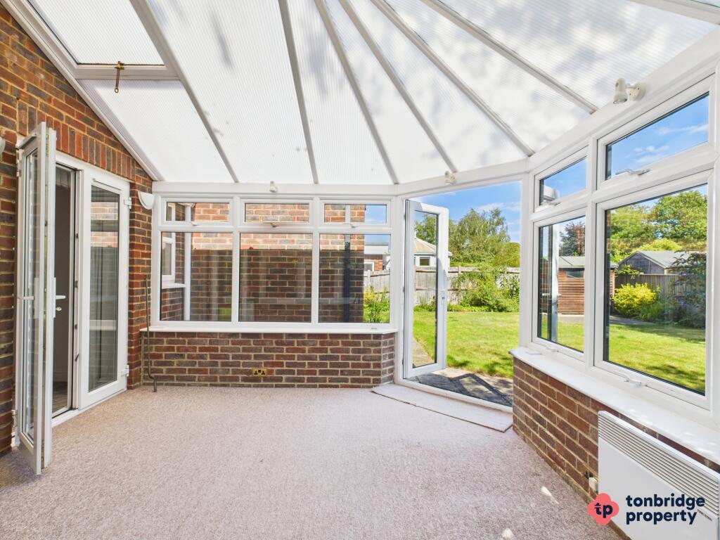 CAM03742G0-PR0023-STILL082