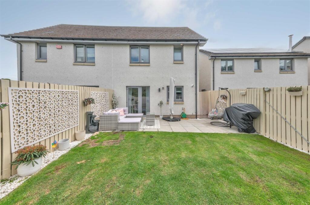 19 Henry Cotton Place Carnoustie-15.JPG