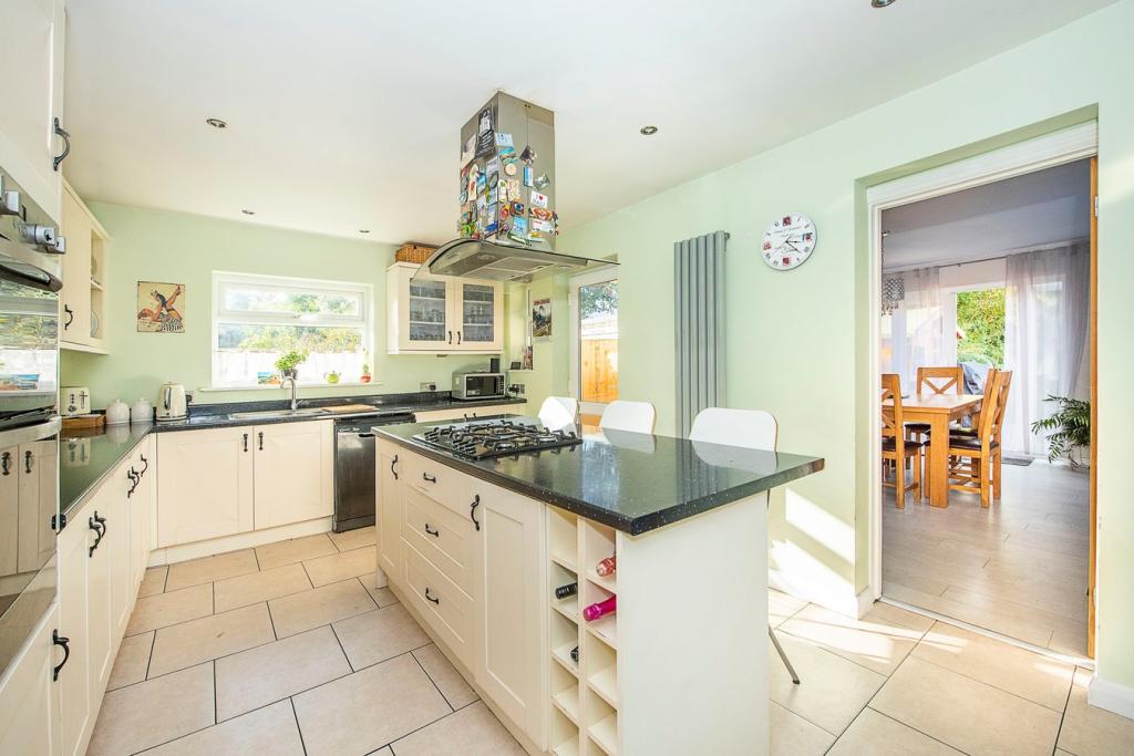 Kitchen/Breakfast Ro