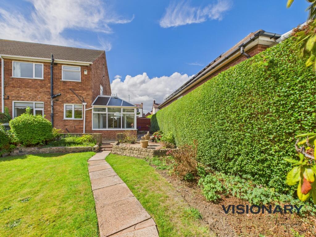 CAM03522G0-PR0210-STILL008