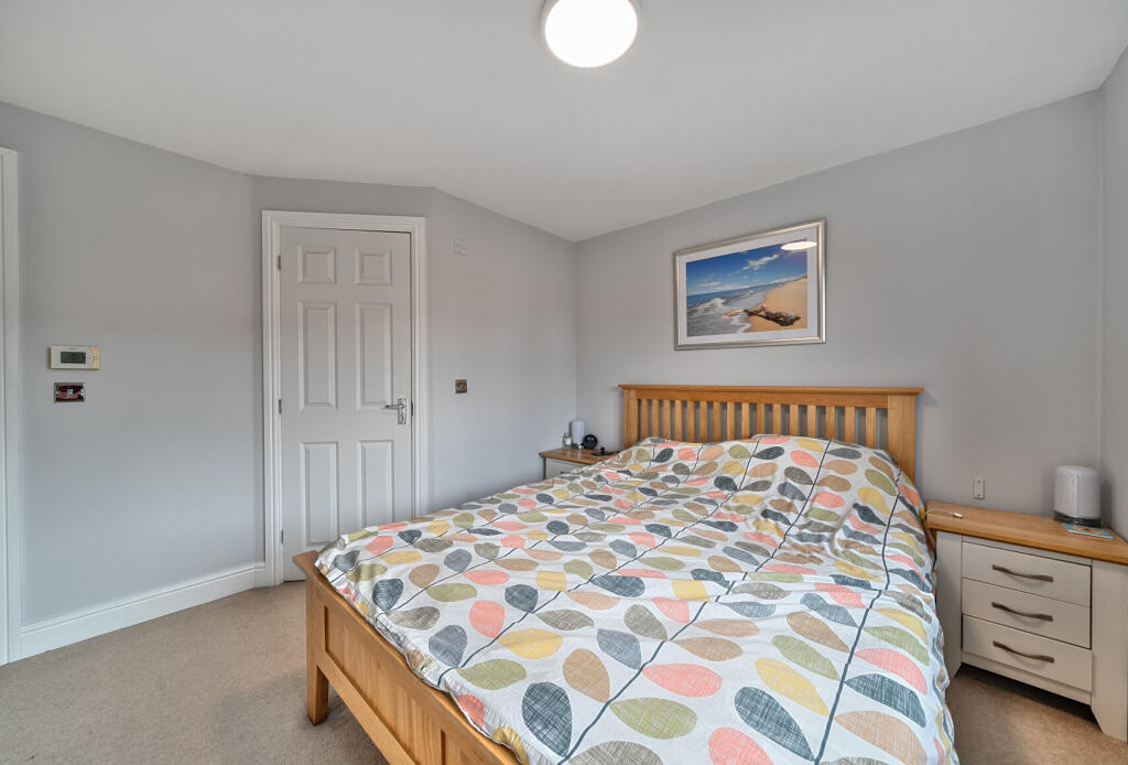 1319201-5-686432b...