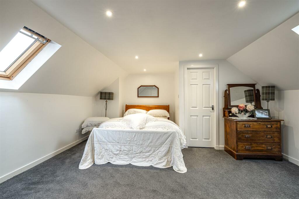 5 Buccleugh Road Extras 01.JPG
