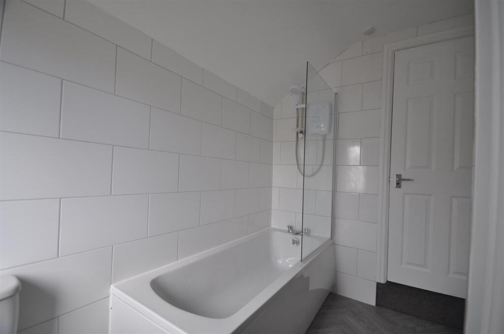 Slack Lane, Derby, DE22 3DY - STUDENTS 26/27