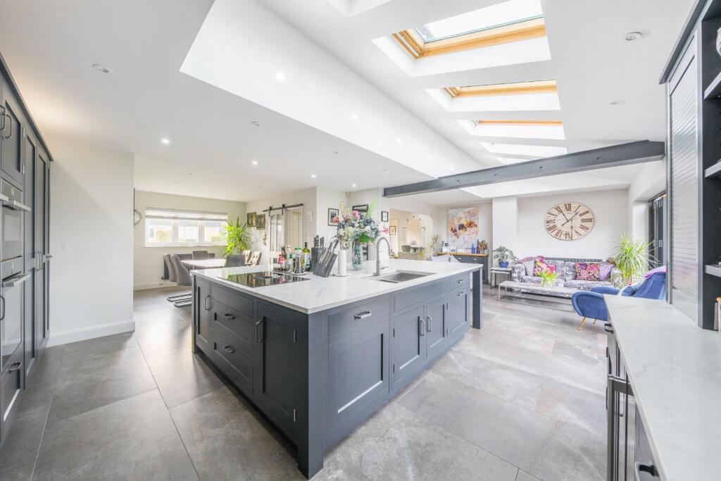 Living/Dining Kitchen