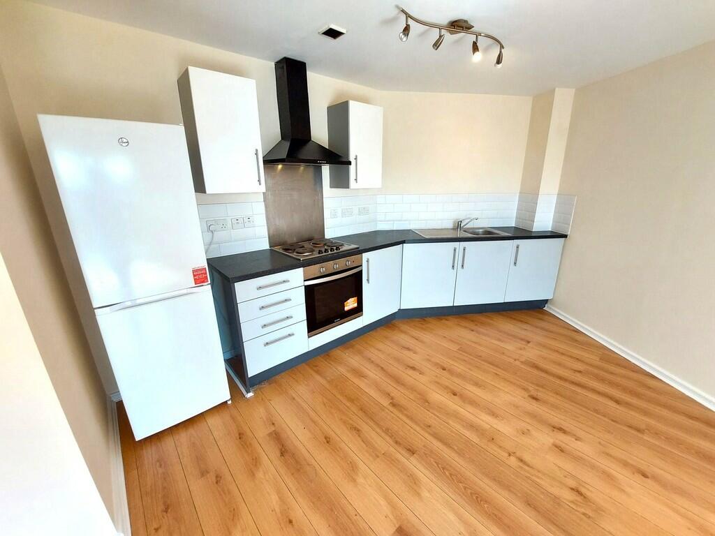 Kitchen and Eat i...