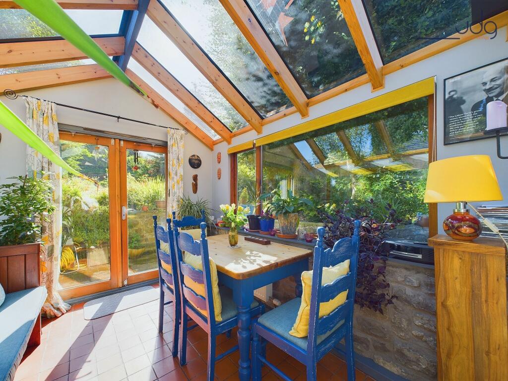Dining conservatory