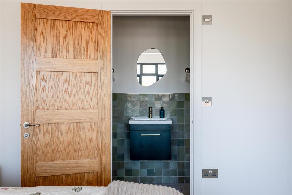 Ground floor en-suite