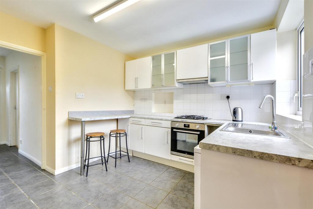 Kitchen_2.jpeg