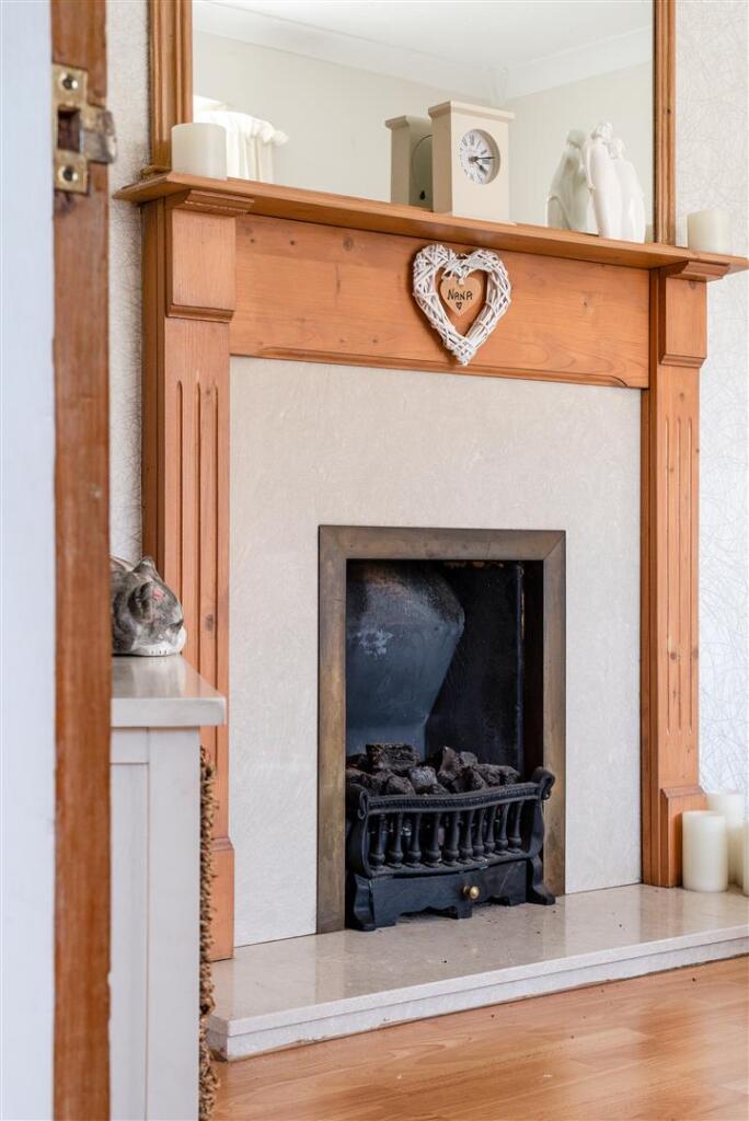 GALE CRESCENT, 6 (5).jpg