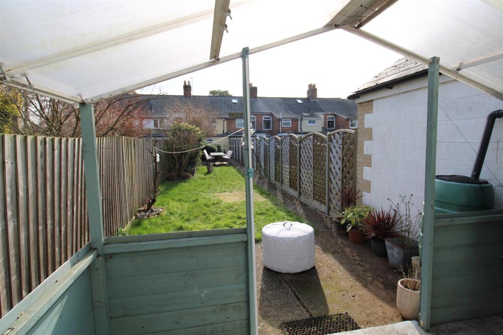 Garden / exterior