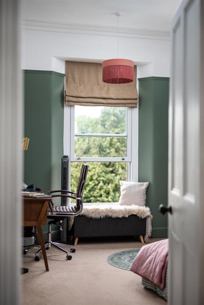 Bedroom2_3.jpg