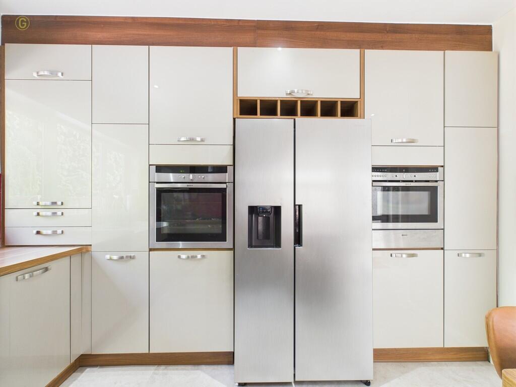 CAM03830G0-PR0198...