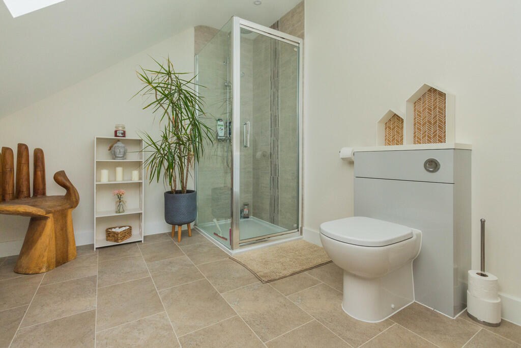 En-Suite Shower R...